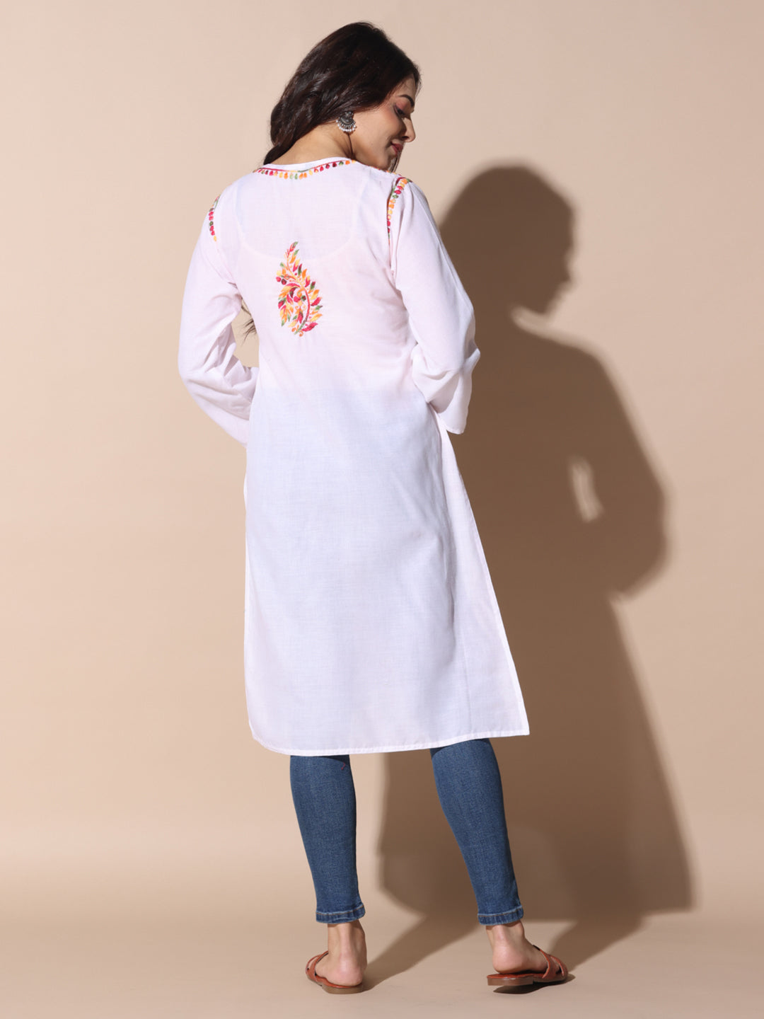 chikankari kurti