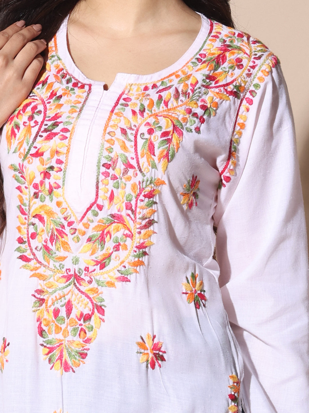 chikankari kurti