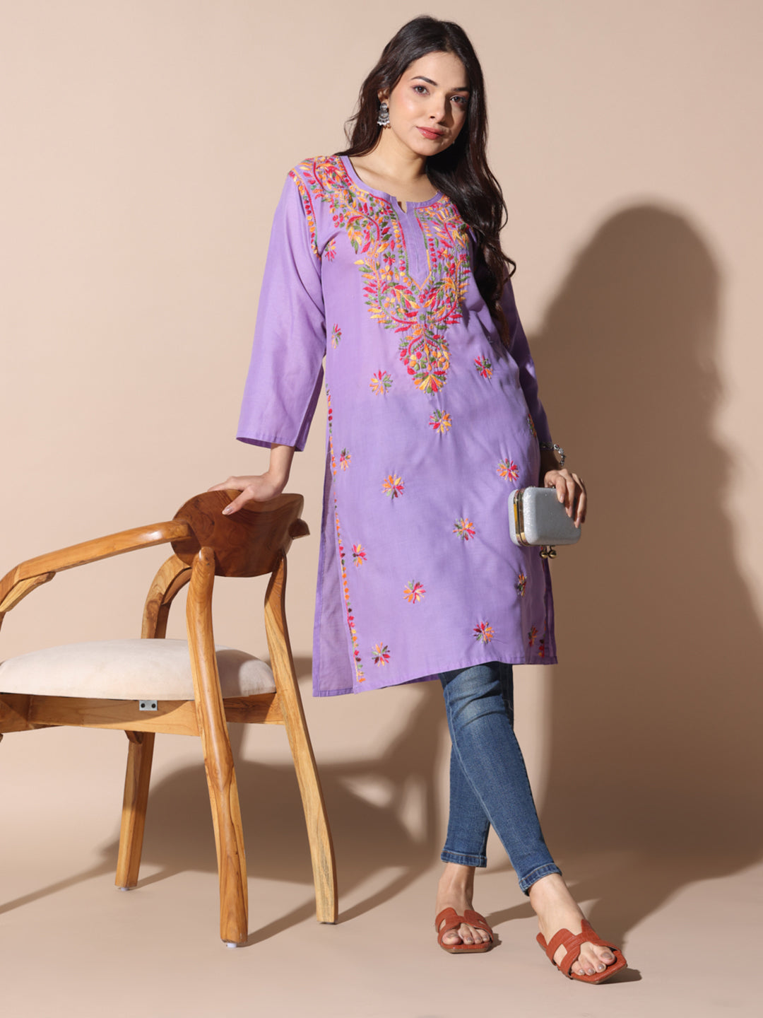 chikankari kurti