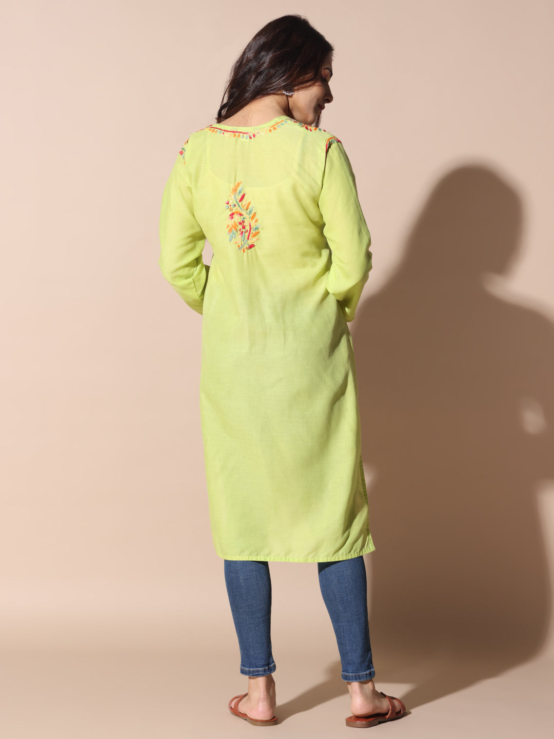 chikankari kurti
