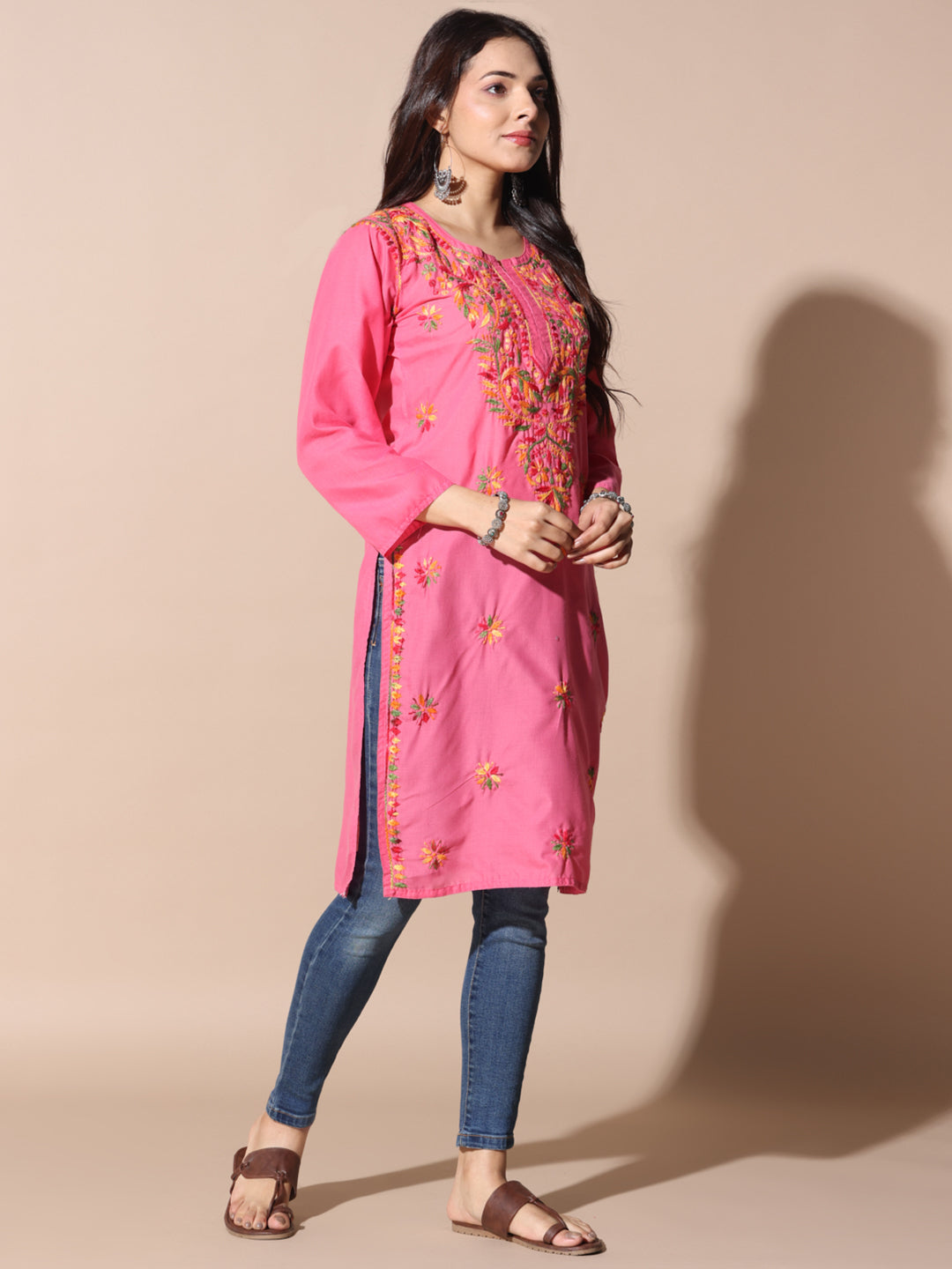 chikankari kurti