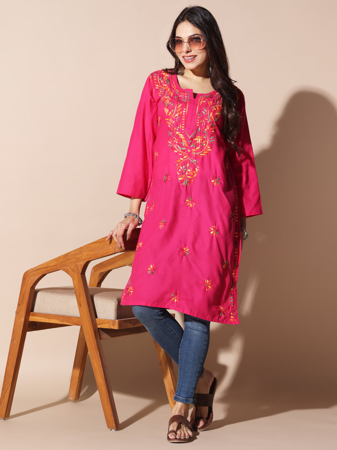 chikankari kurti