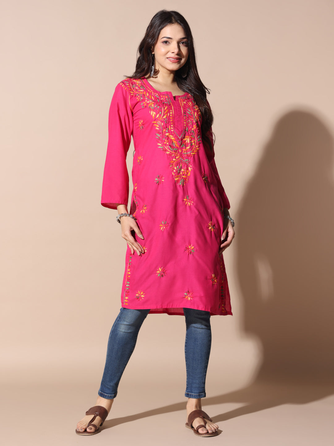 chikankari kurti