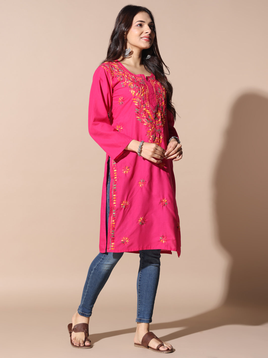 chikankari kurti