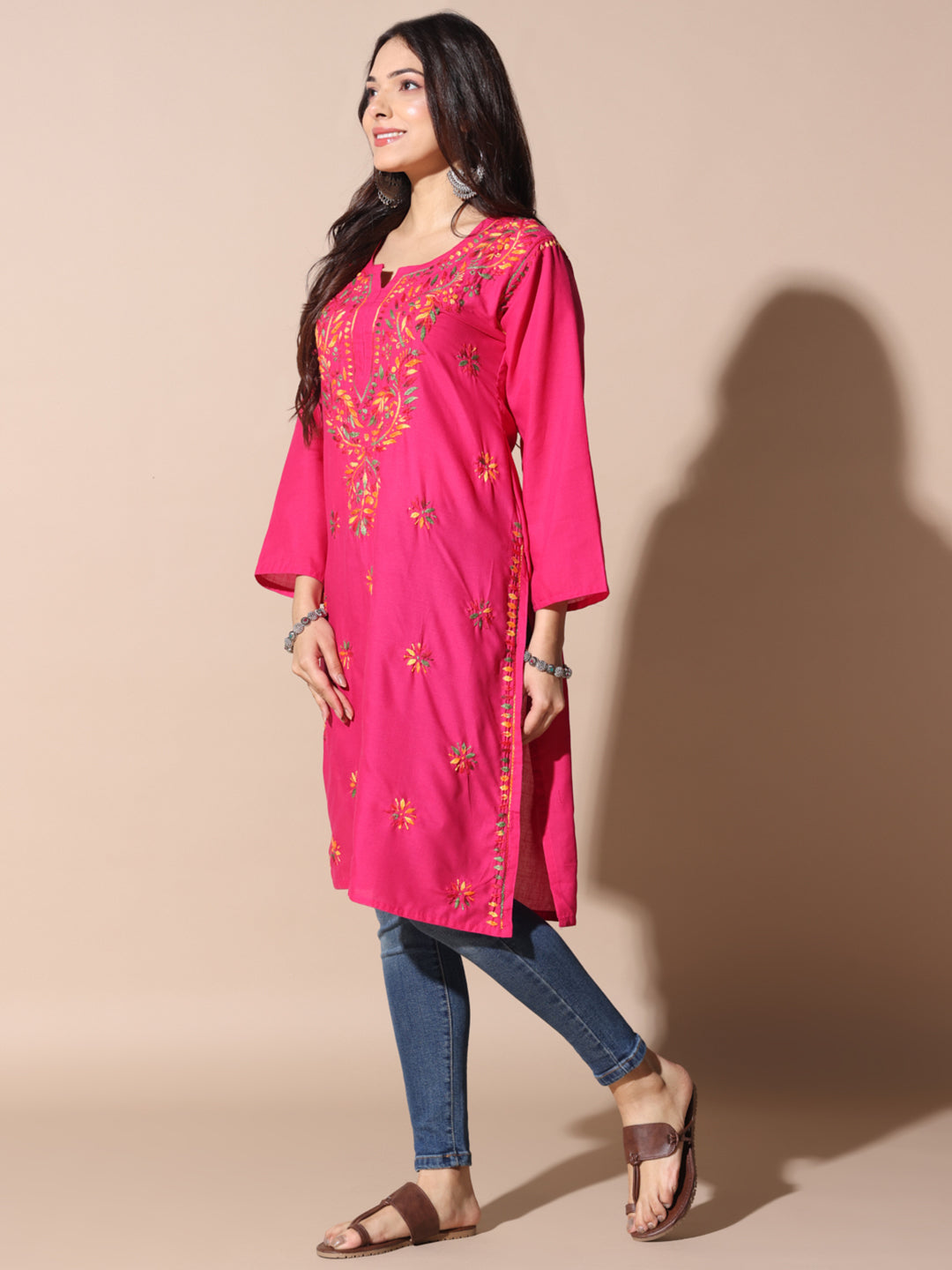 chikankari kurti