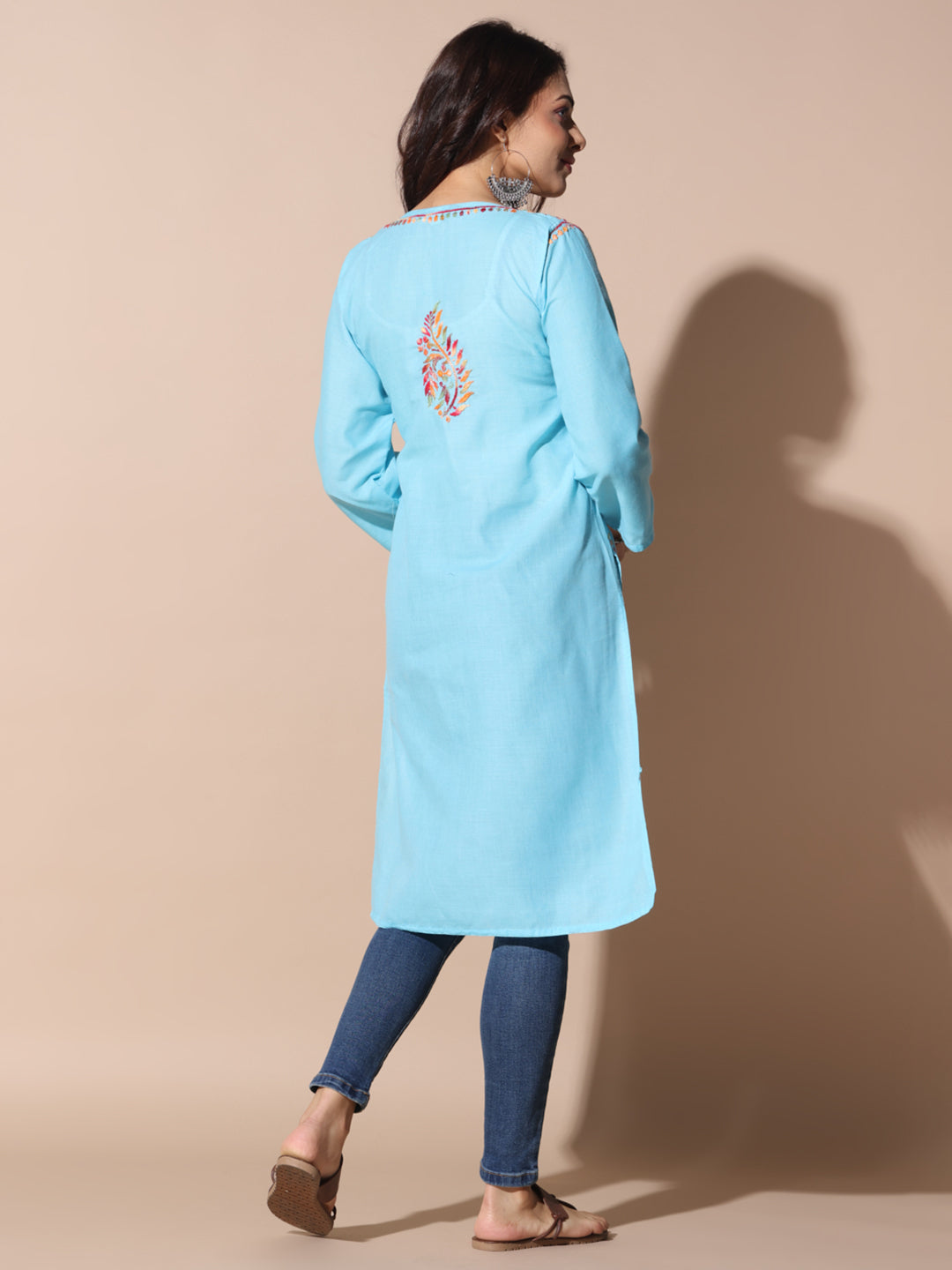 chikankari kurti