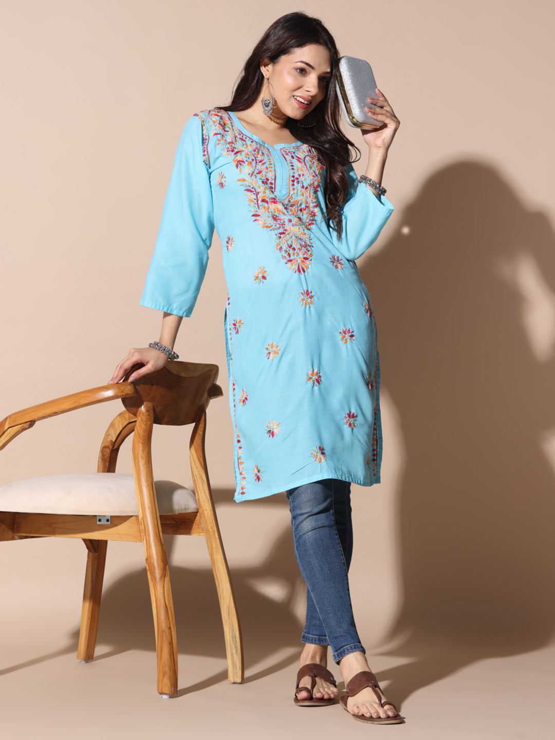 chikankari kurti