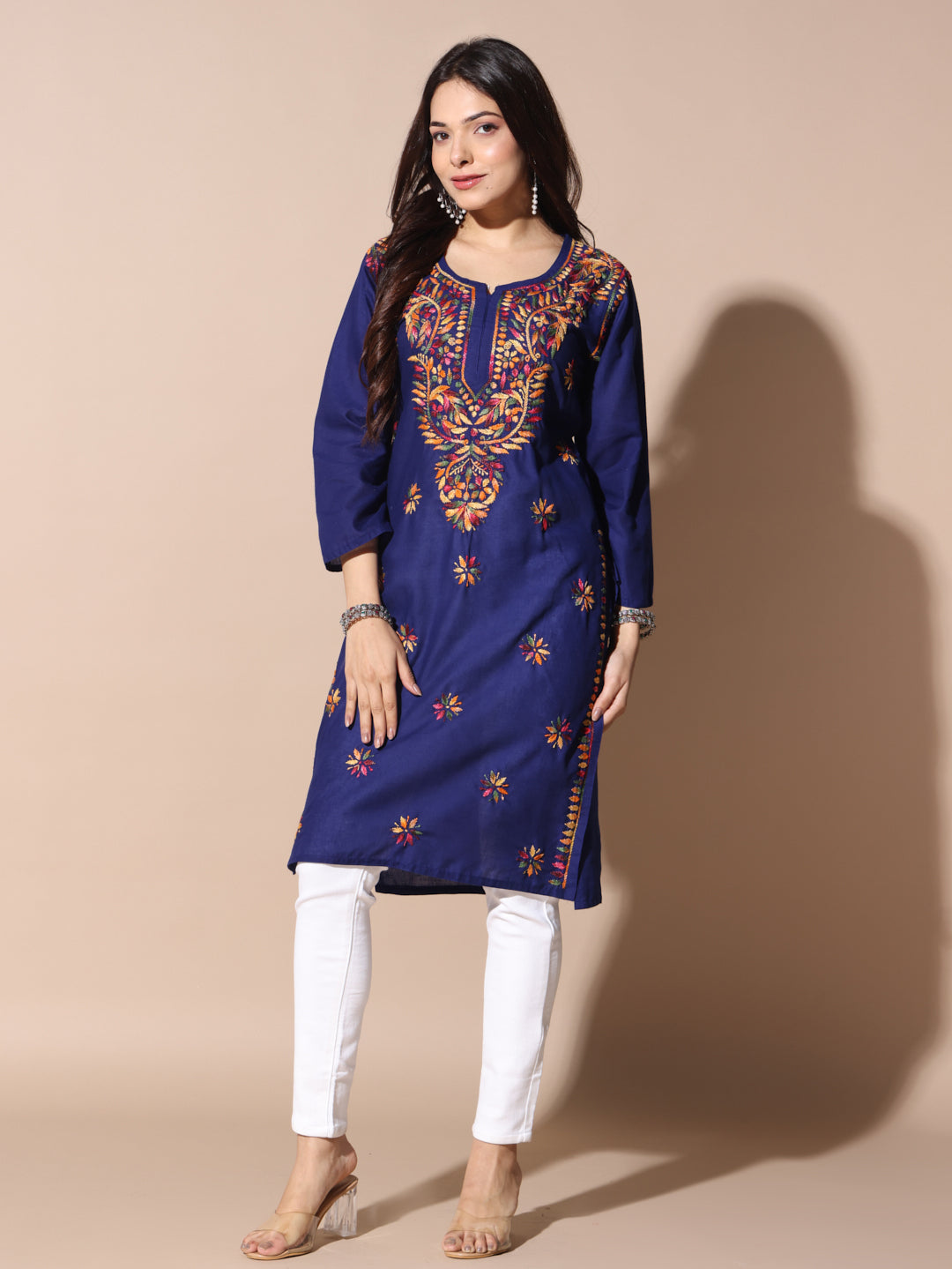 chikankari kurti