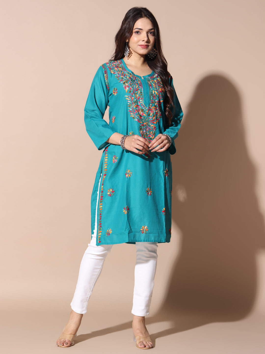 chikankari kurti