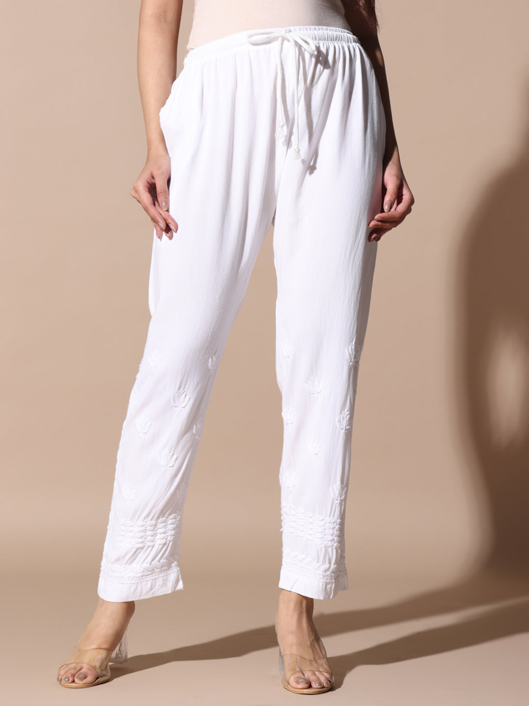 chikankari pant