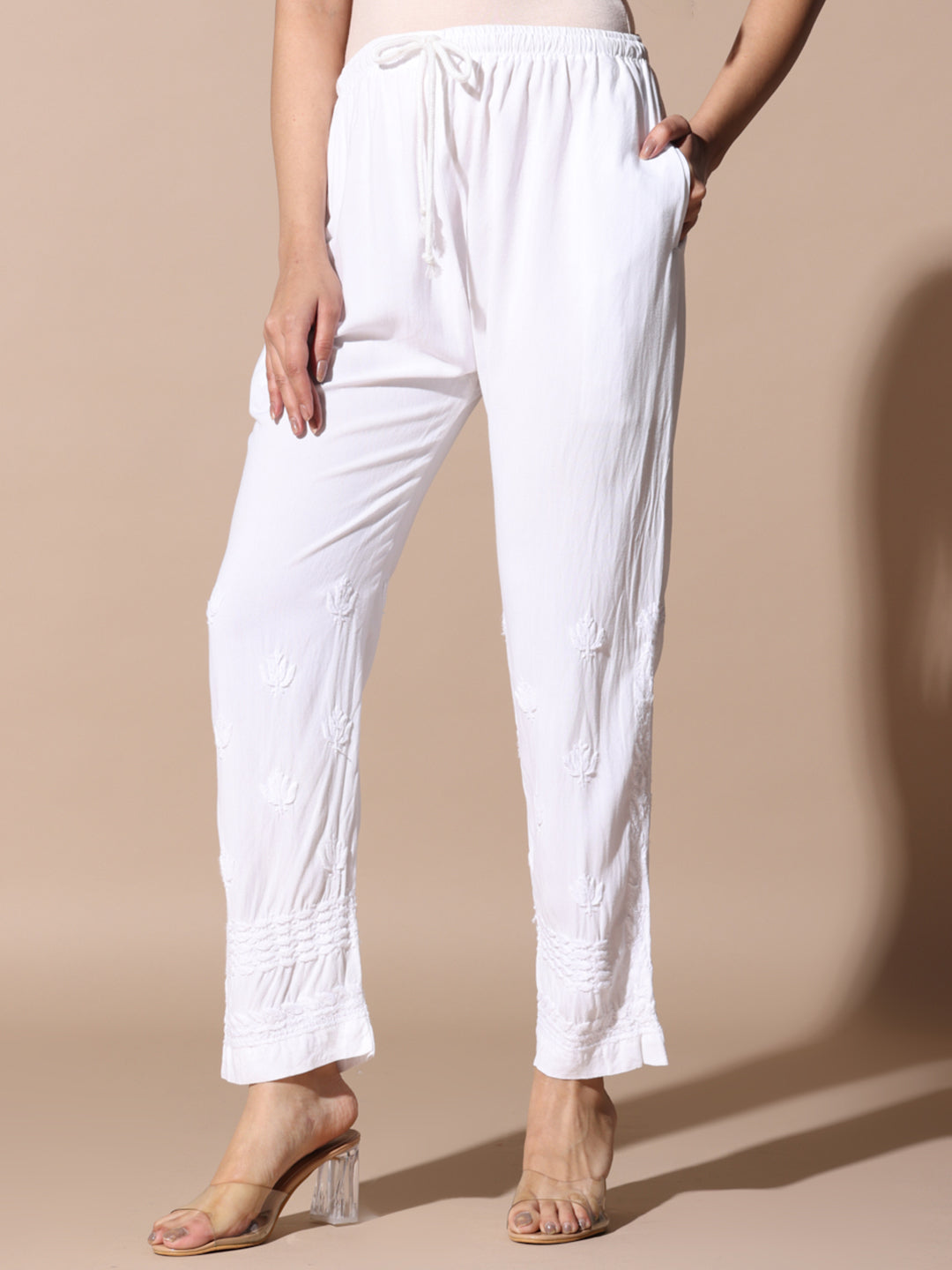 chikankari pant