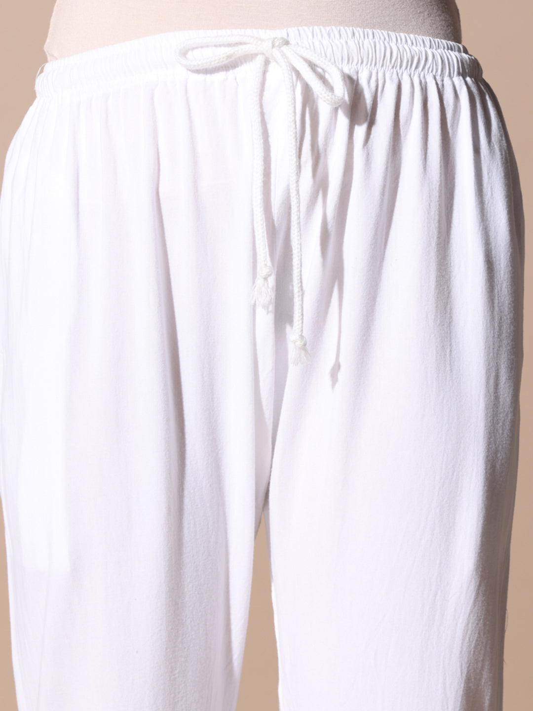 chikankari pant