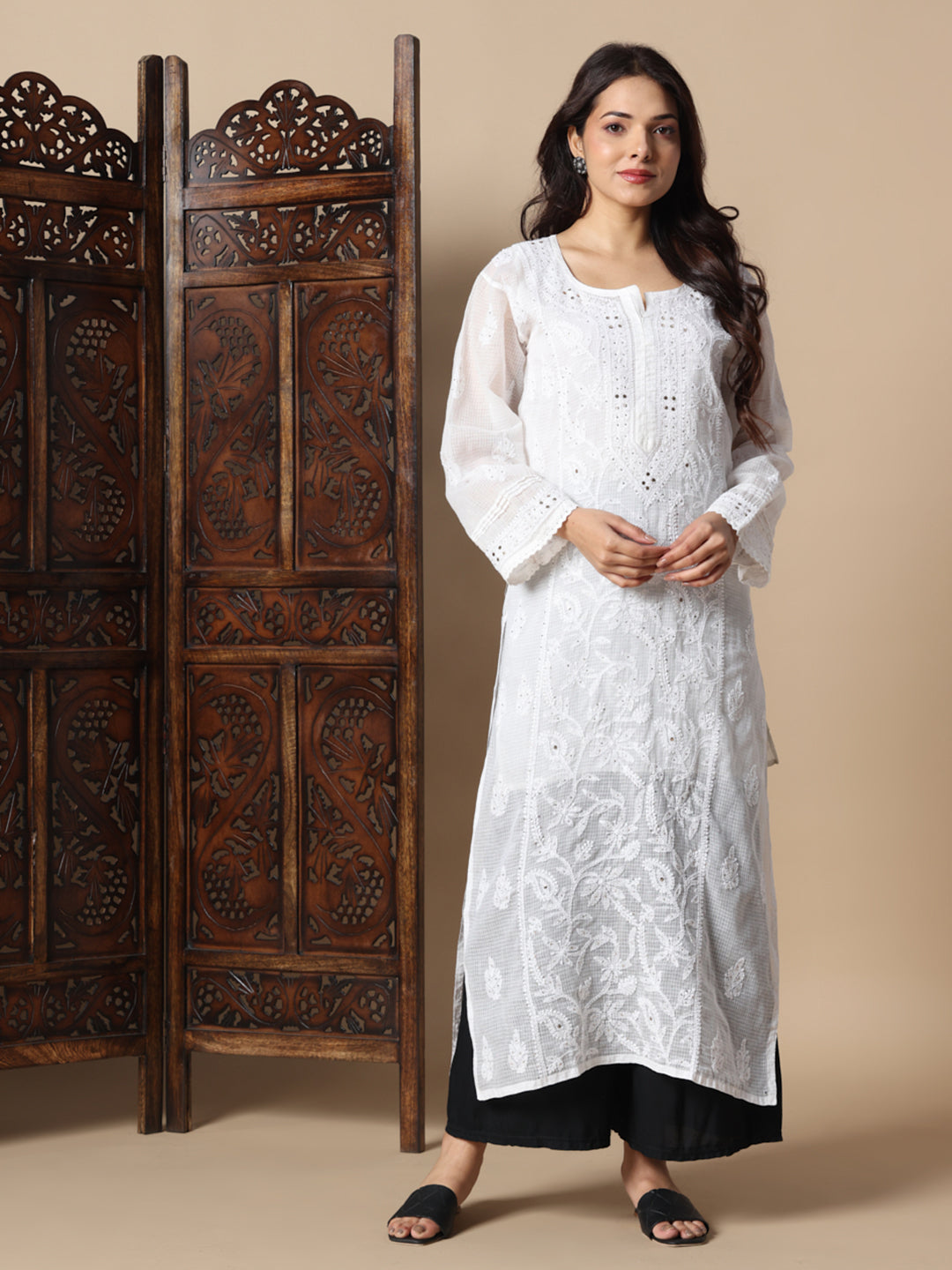 CHIKANKARI KURTI