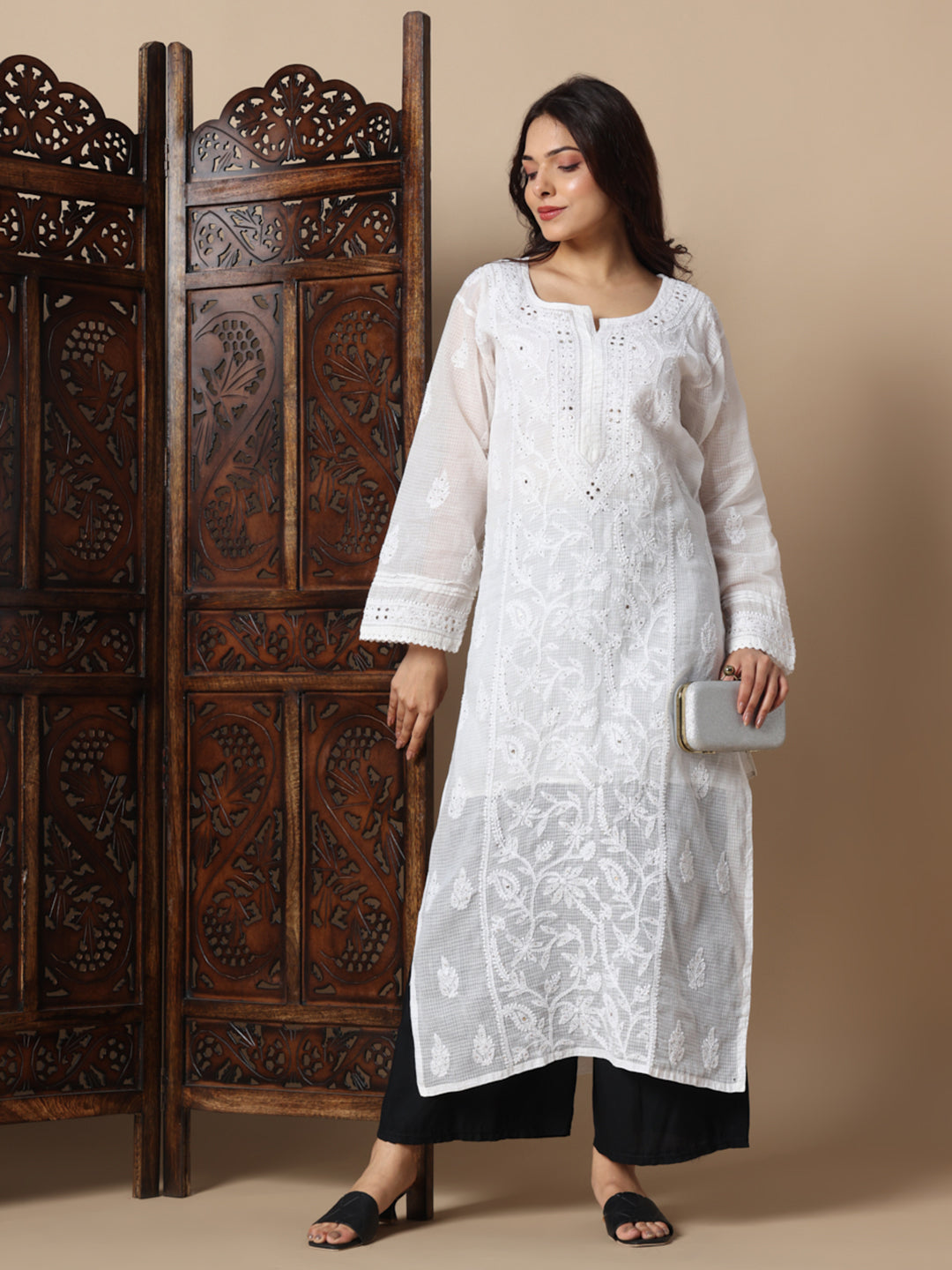 CHIKANKARI KURTI