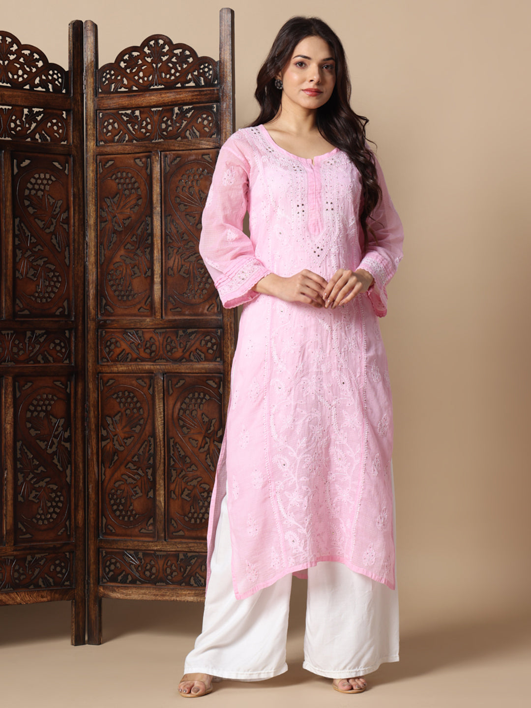 CHIKANKARI KURTI