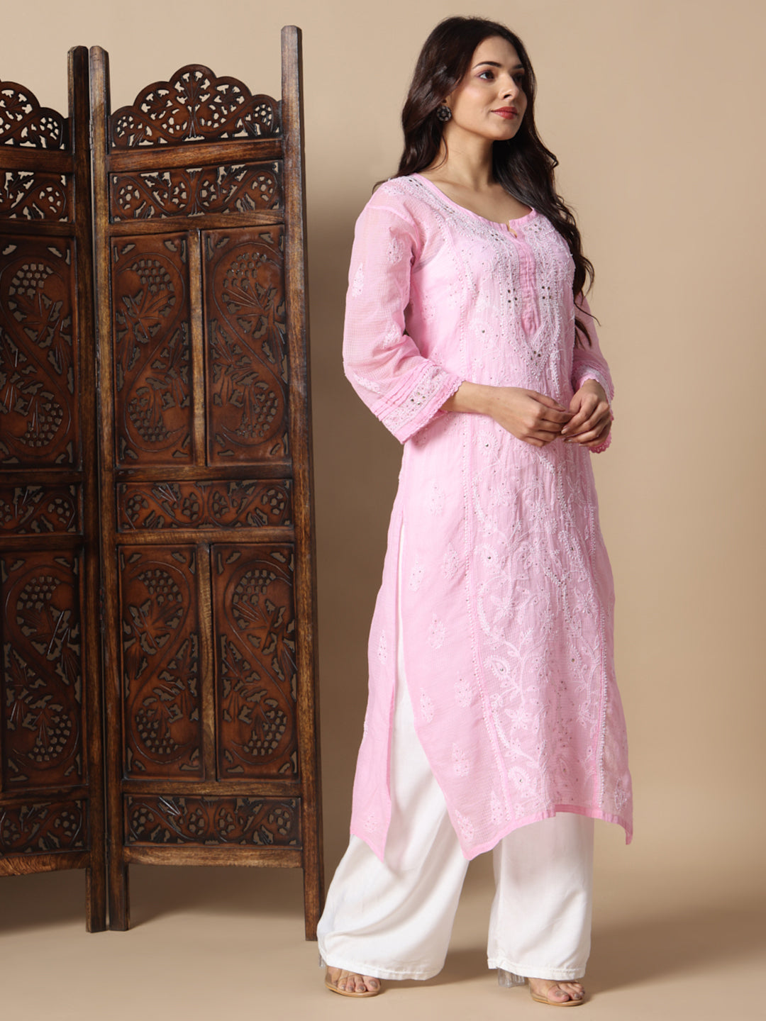 CHIKANKARI KURTI