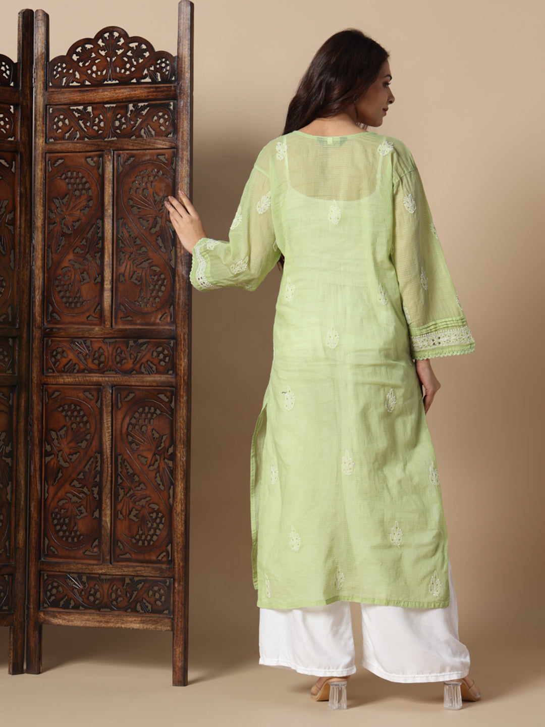 CHIKANKARI KURTI