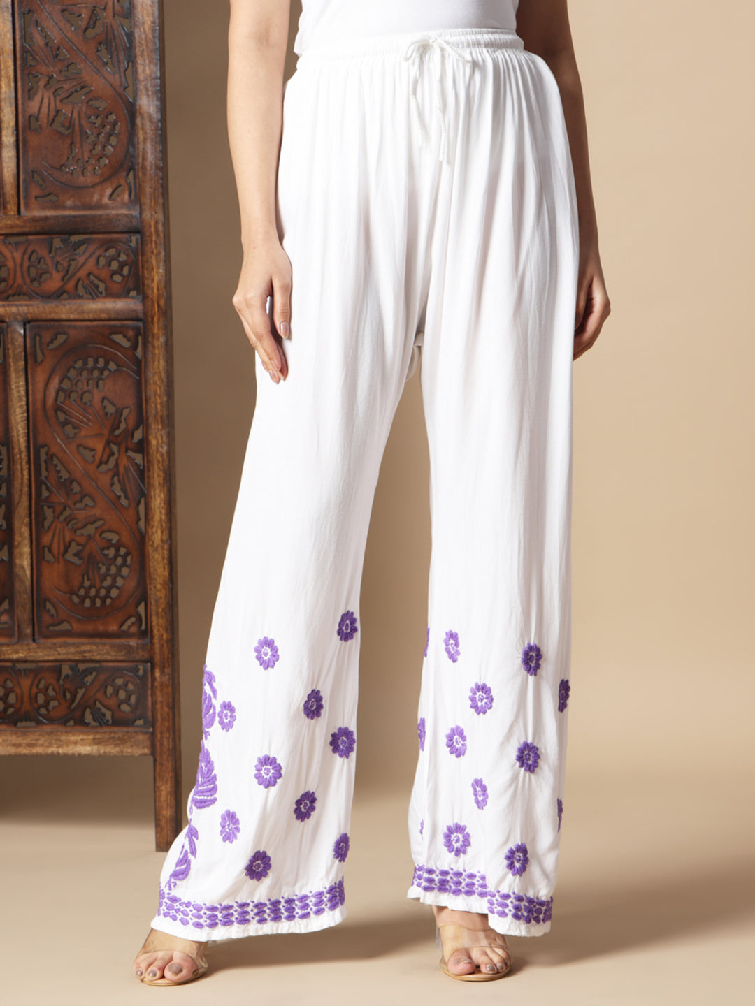 chikankari kurti