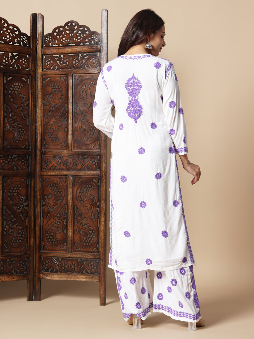 chikankari kurti