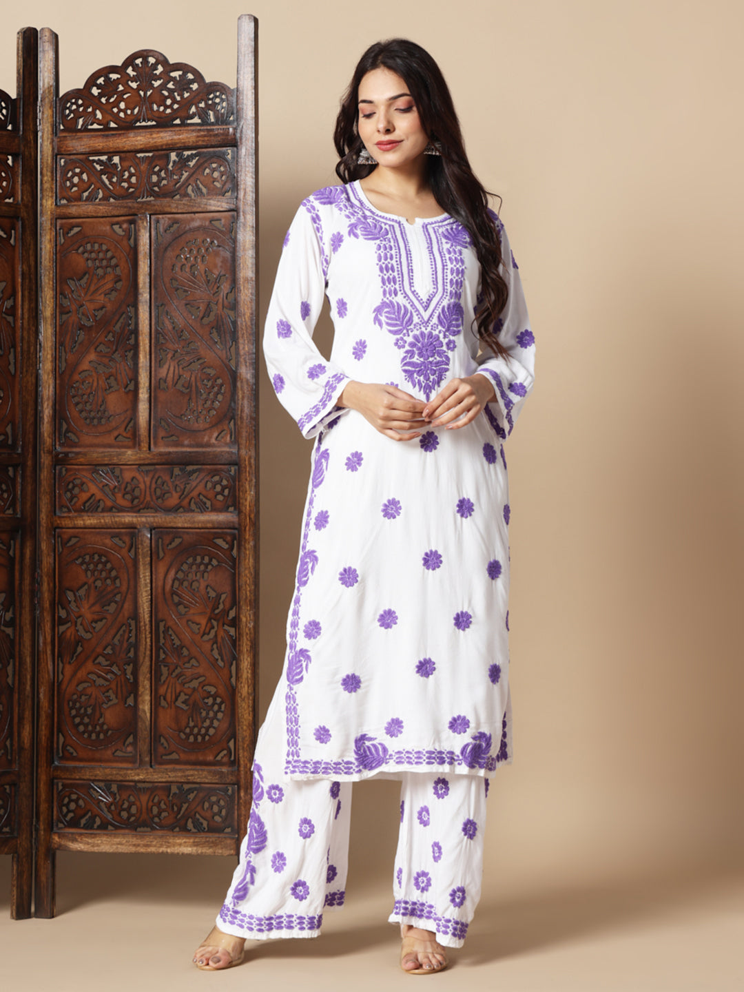 chikankari kurti