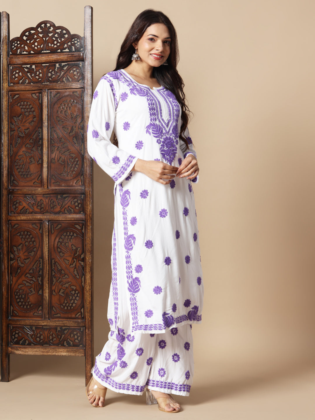 chikankari kurti