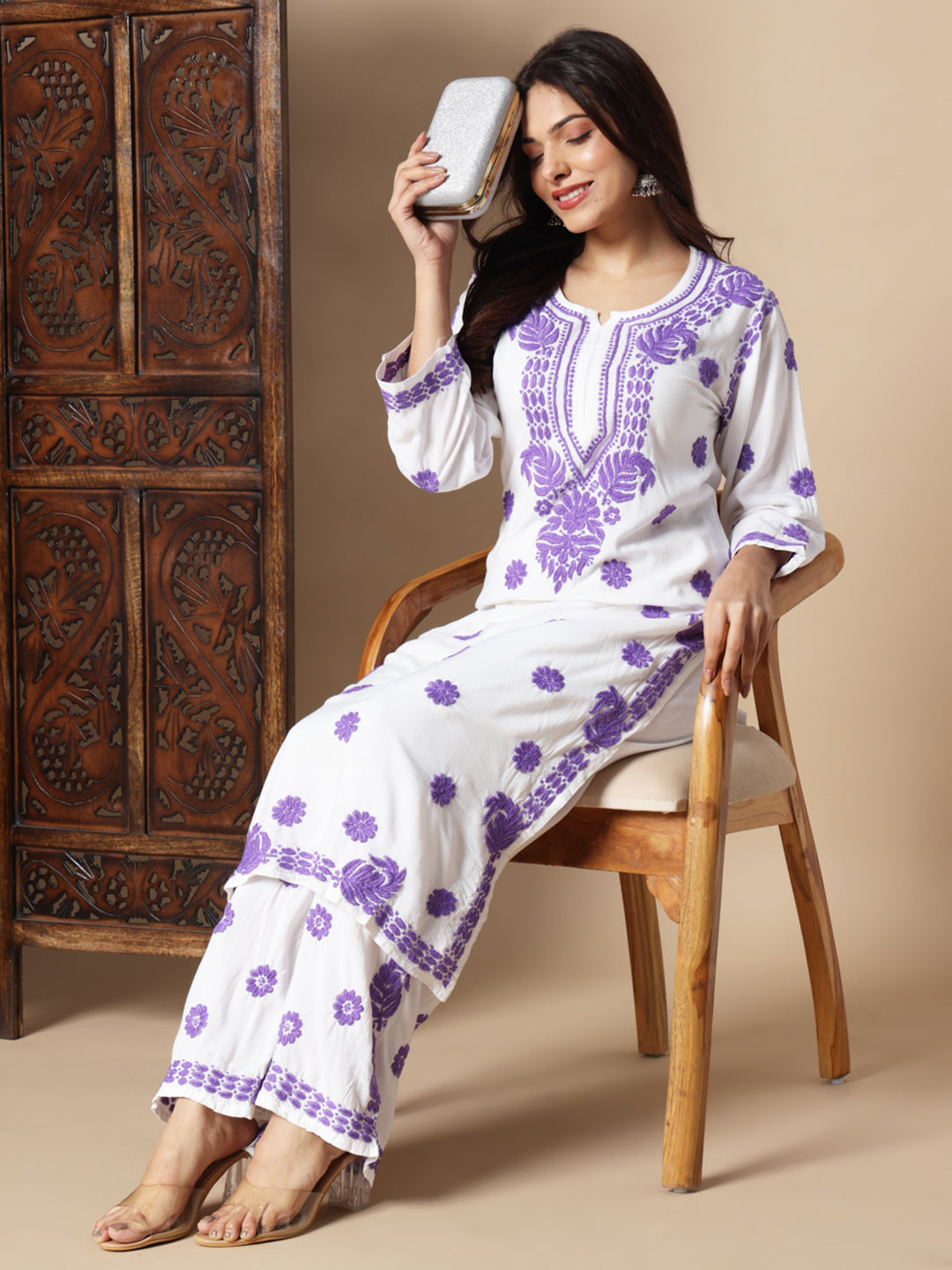 chikankari kurti