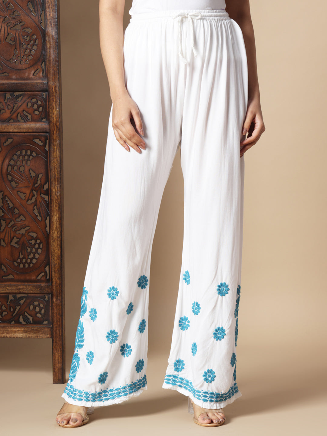 chikankari kurti