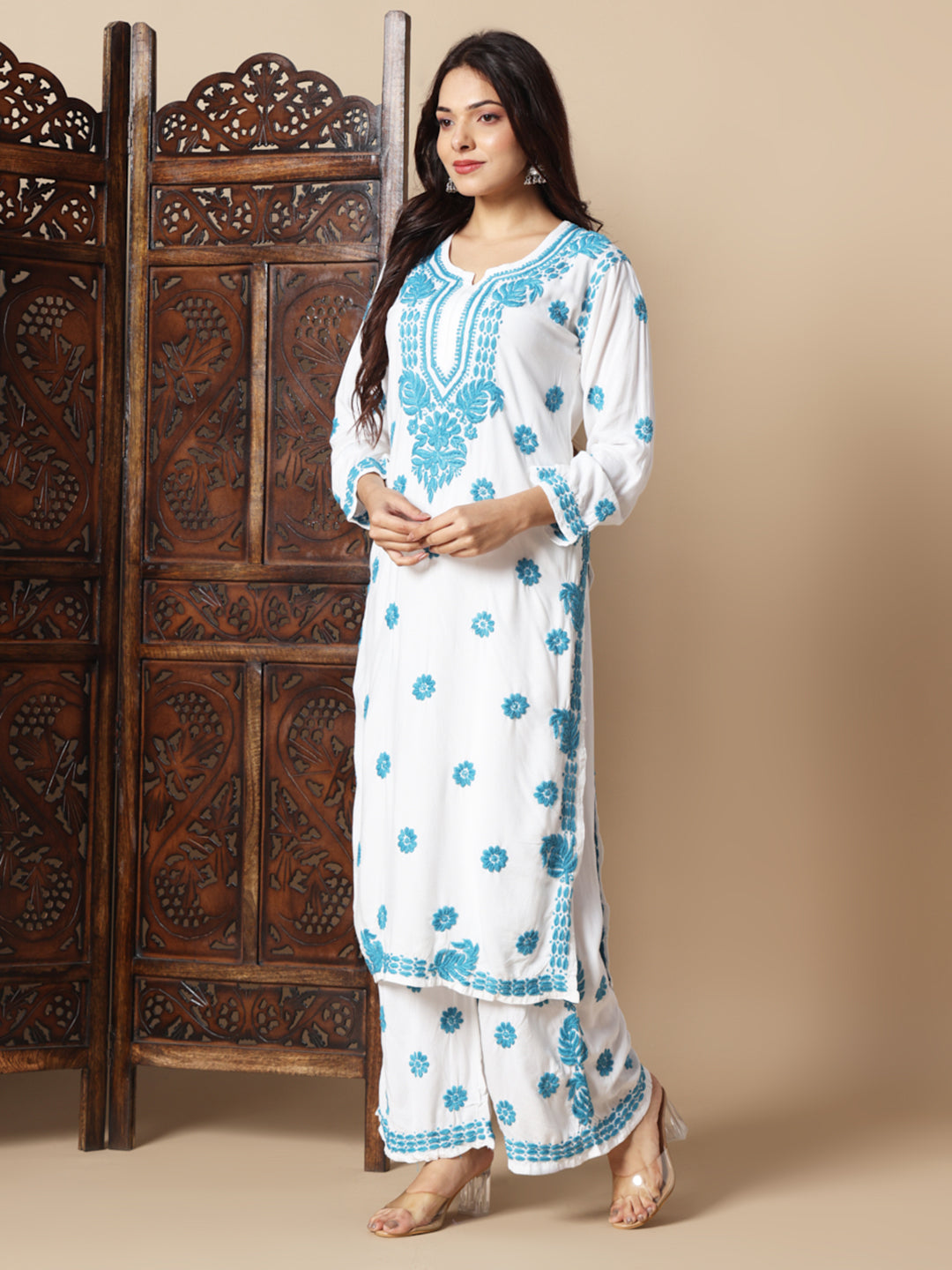 chikankari kurti