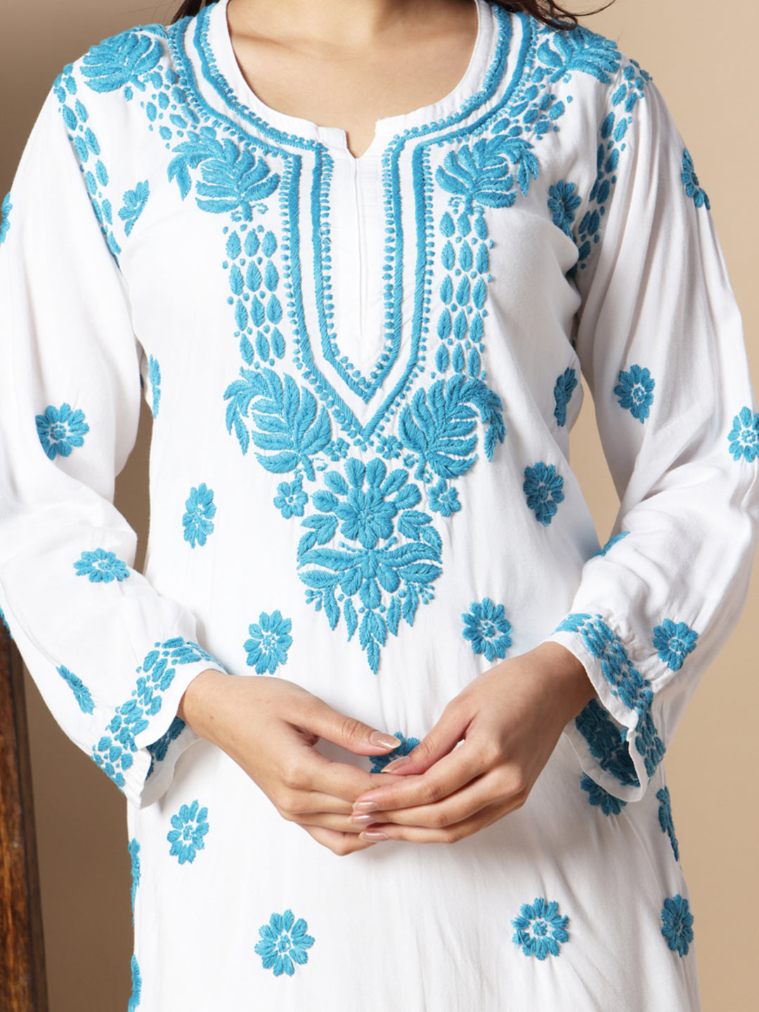 chikankari kurti