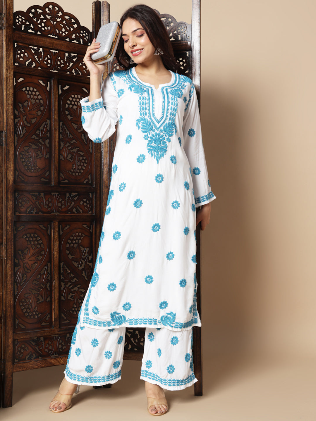 chikankari kurti