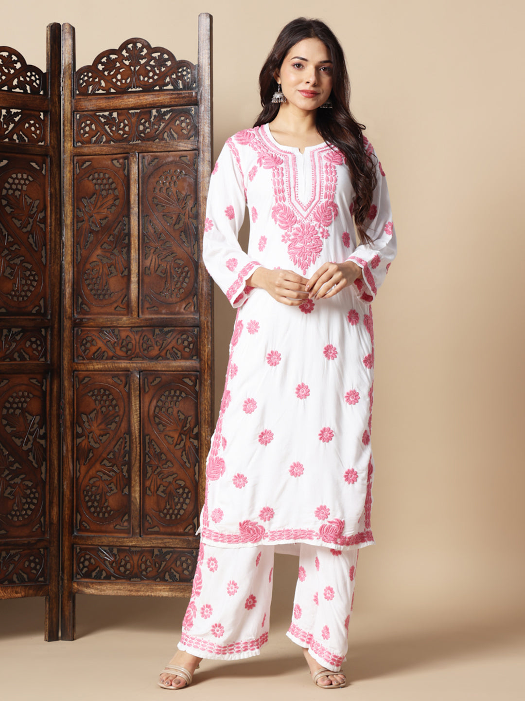chikankari kurti