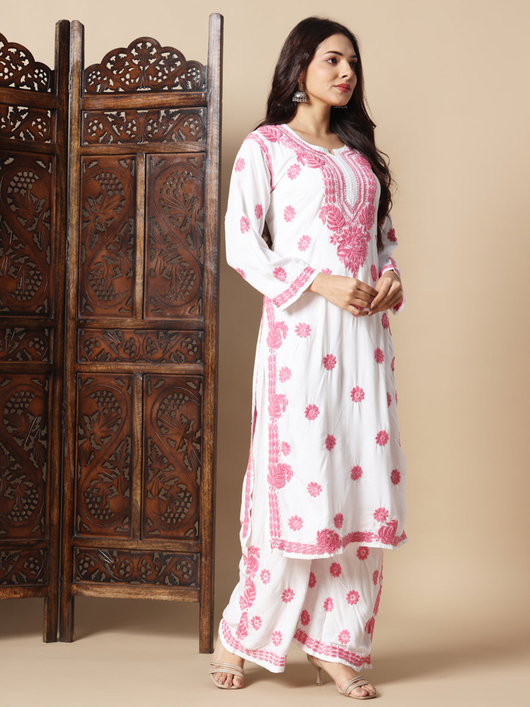 chikankari kurti