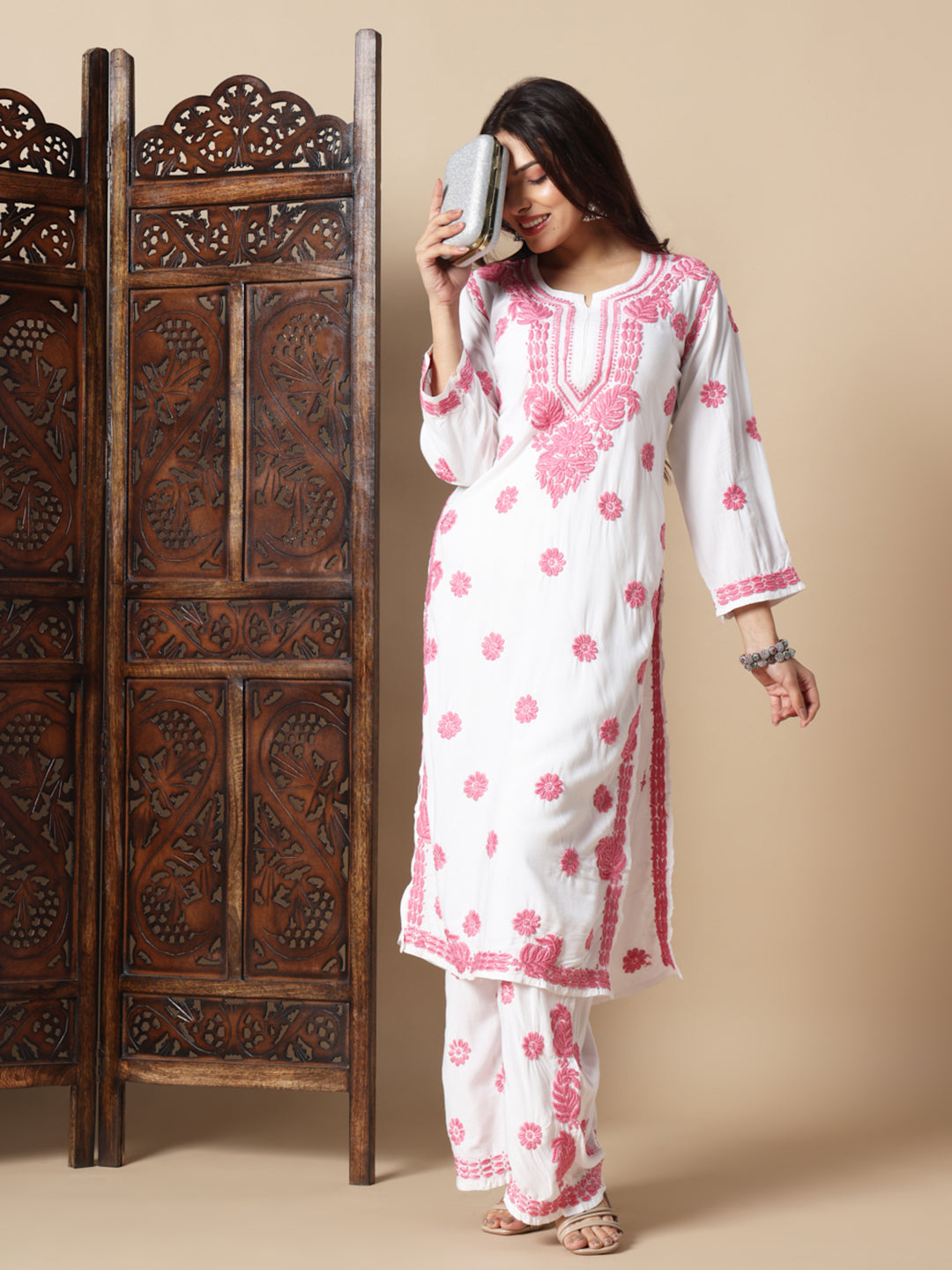 chikankari kurti