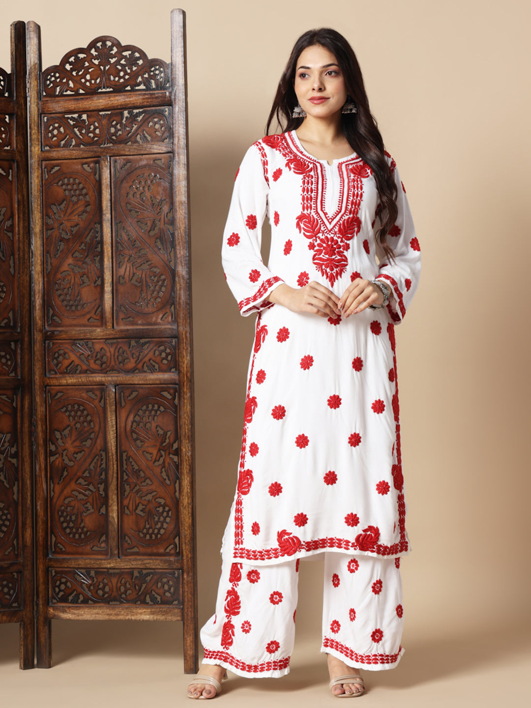 chikankari kurti