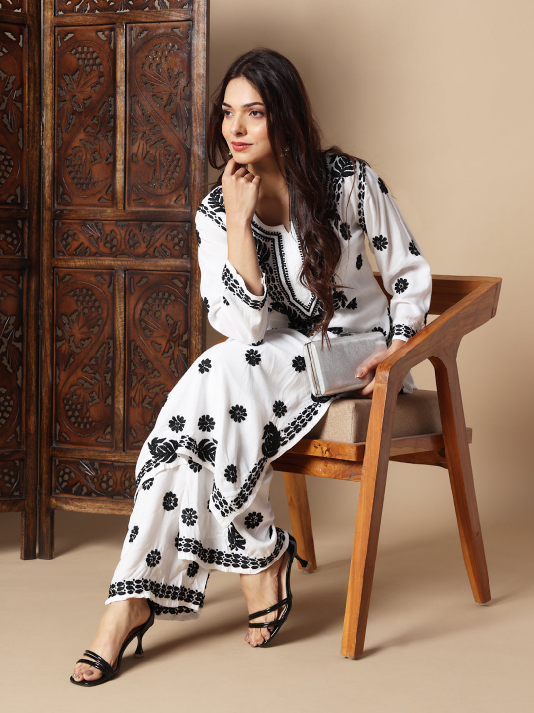chikankari kurti