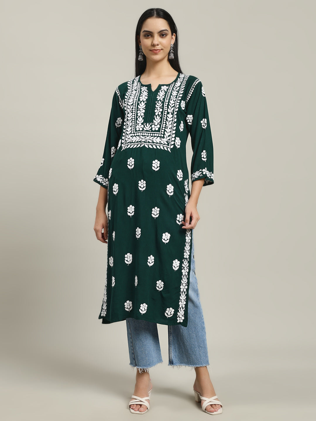 ChikanKari Kurti