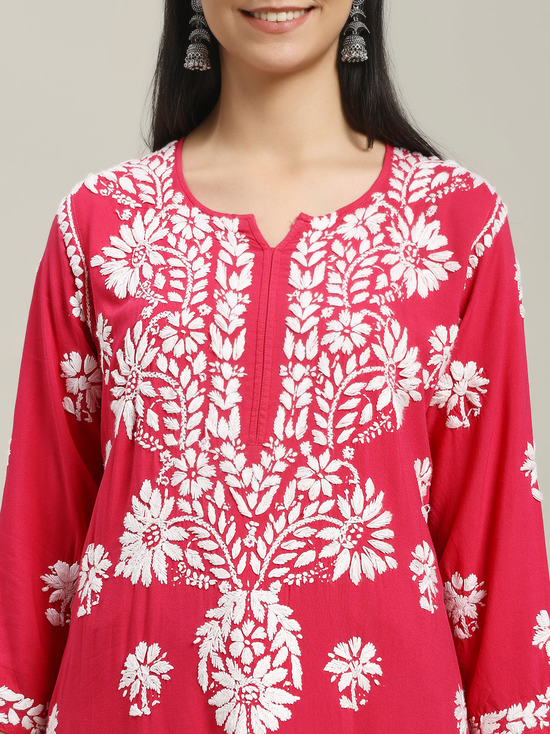 ChikanKari Kurti