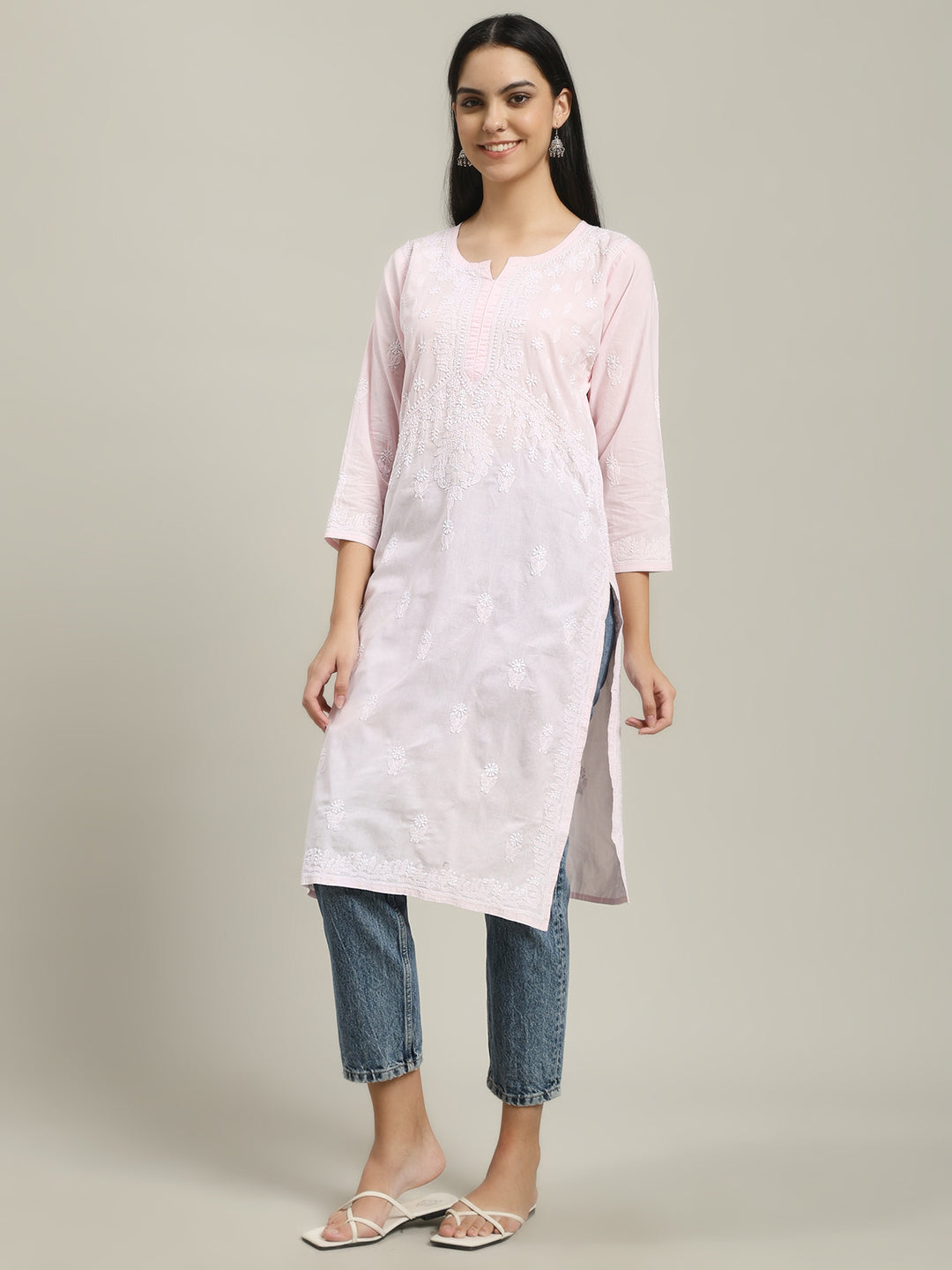 ChikanKari Kurti