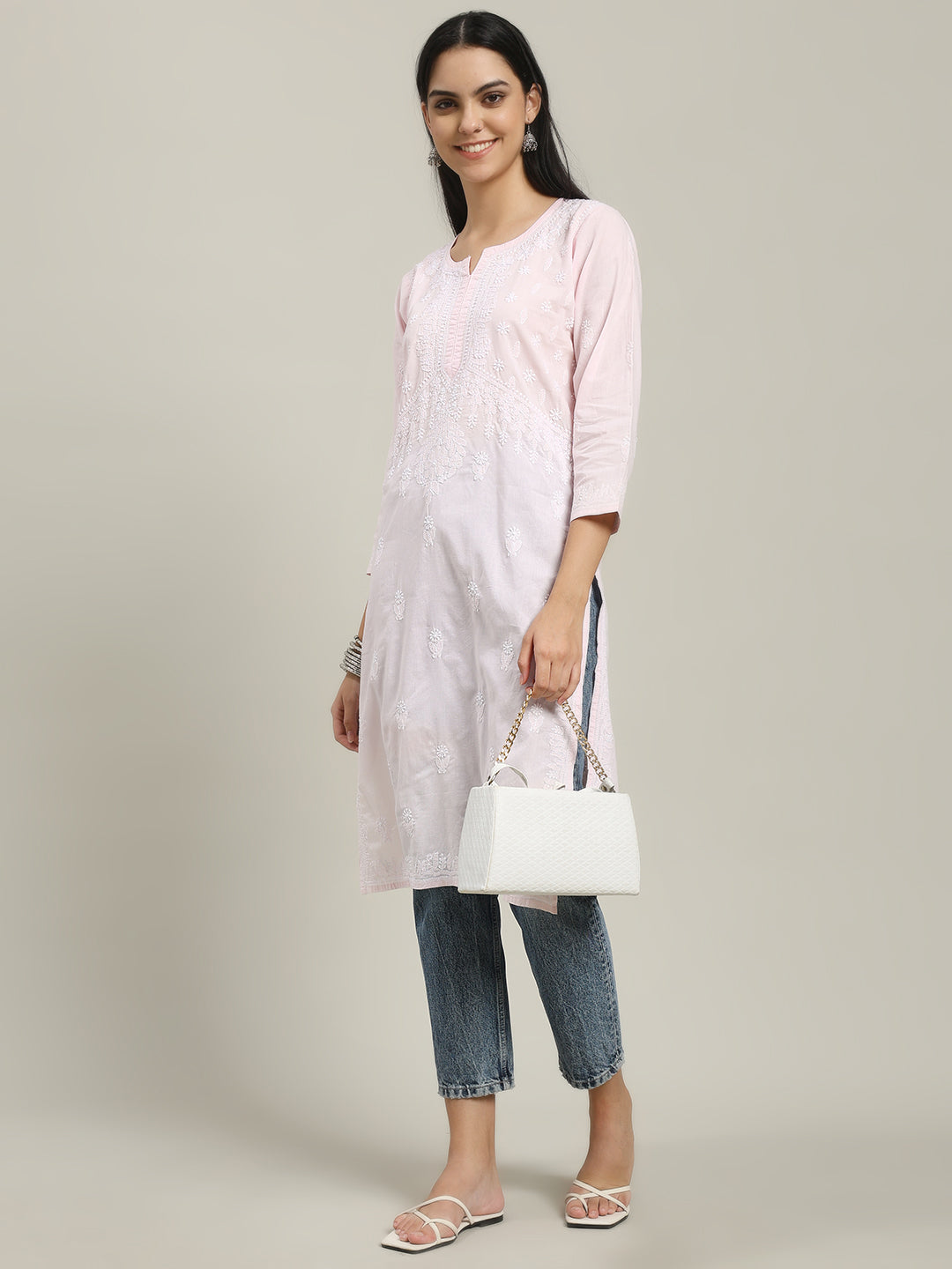 ChikanKari Kurti