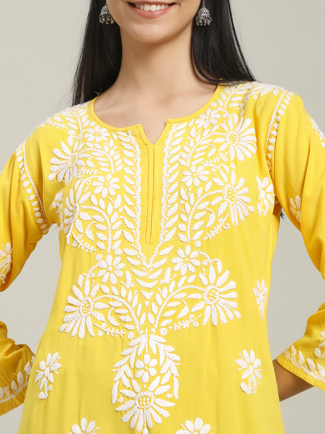ChikanKari Kurti