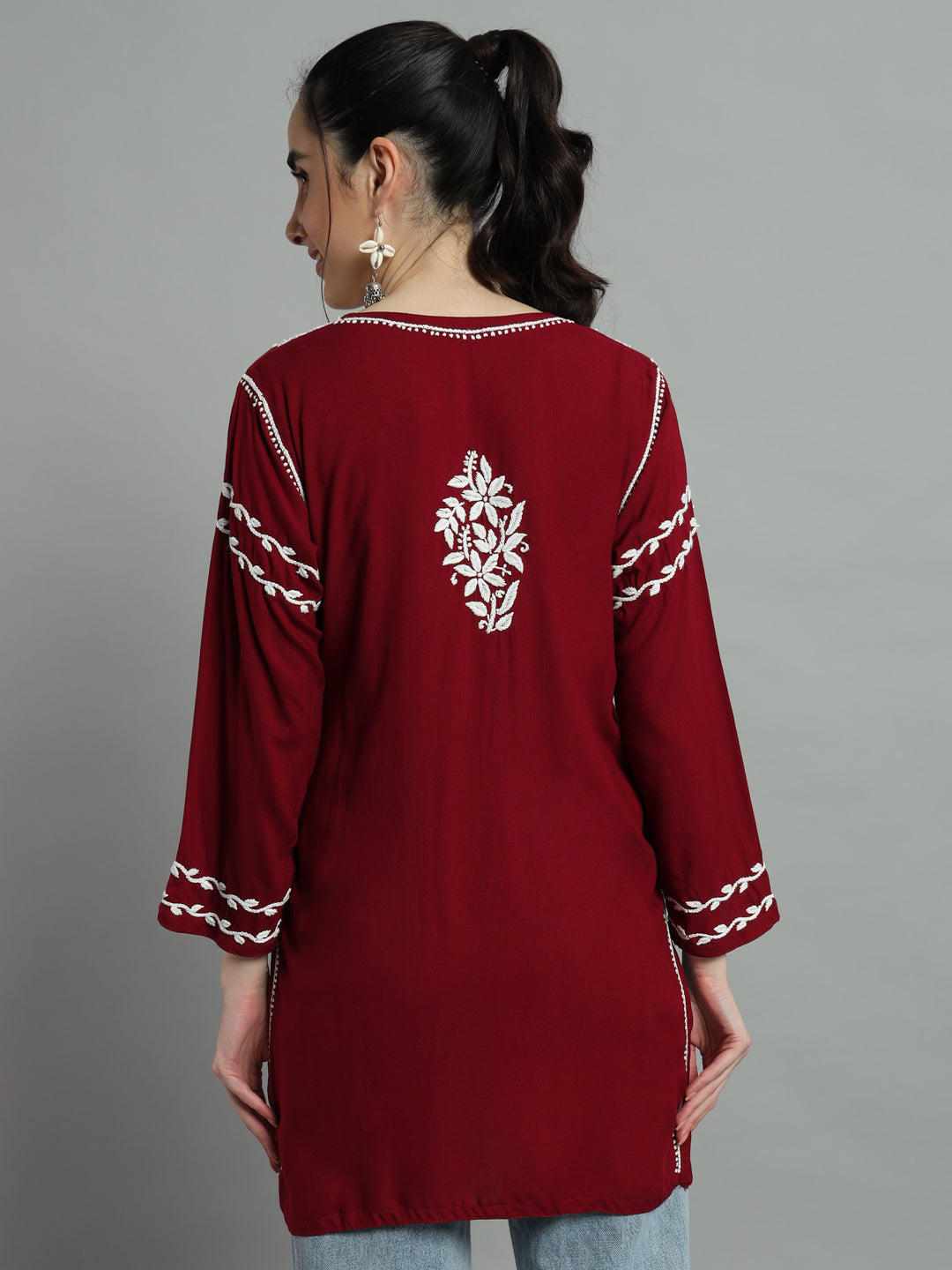 chikan kurti for women