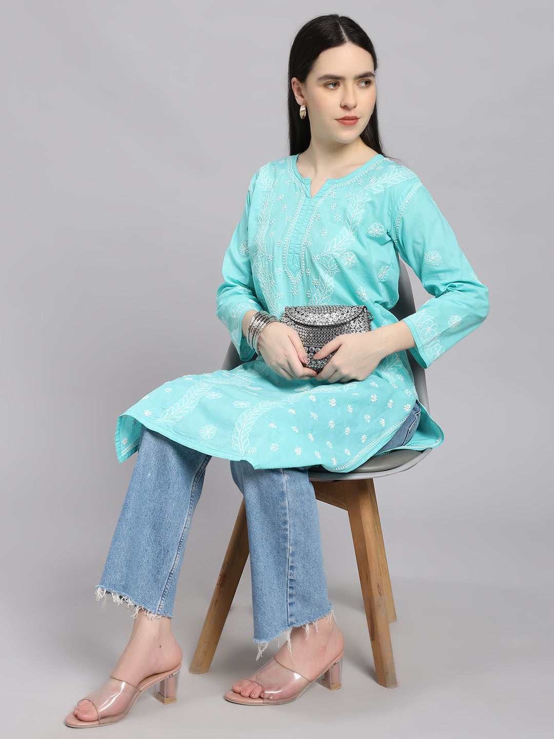ChikanKari Kurti