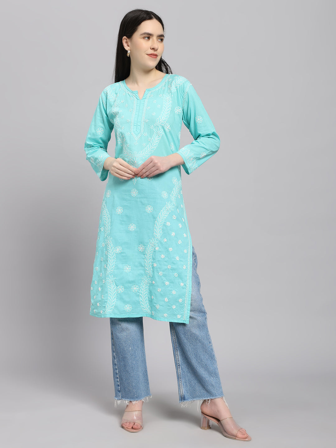ChikanKari Kurti