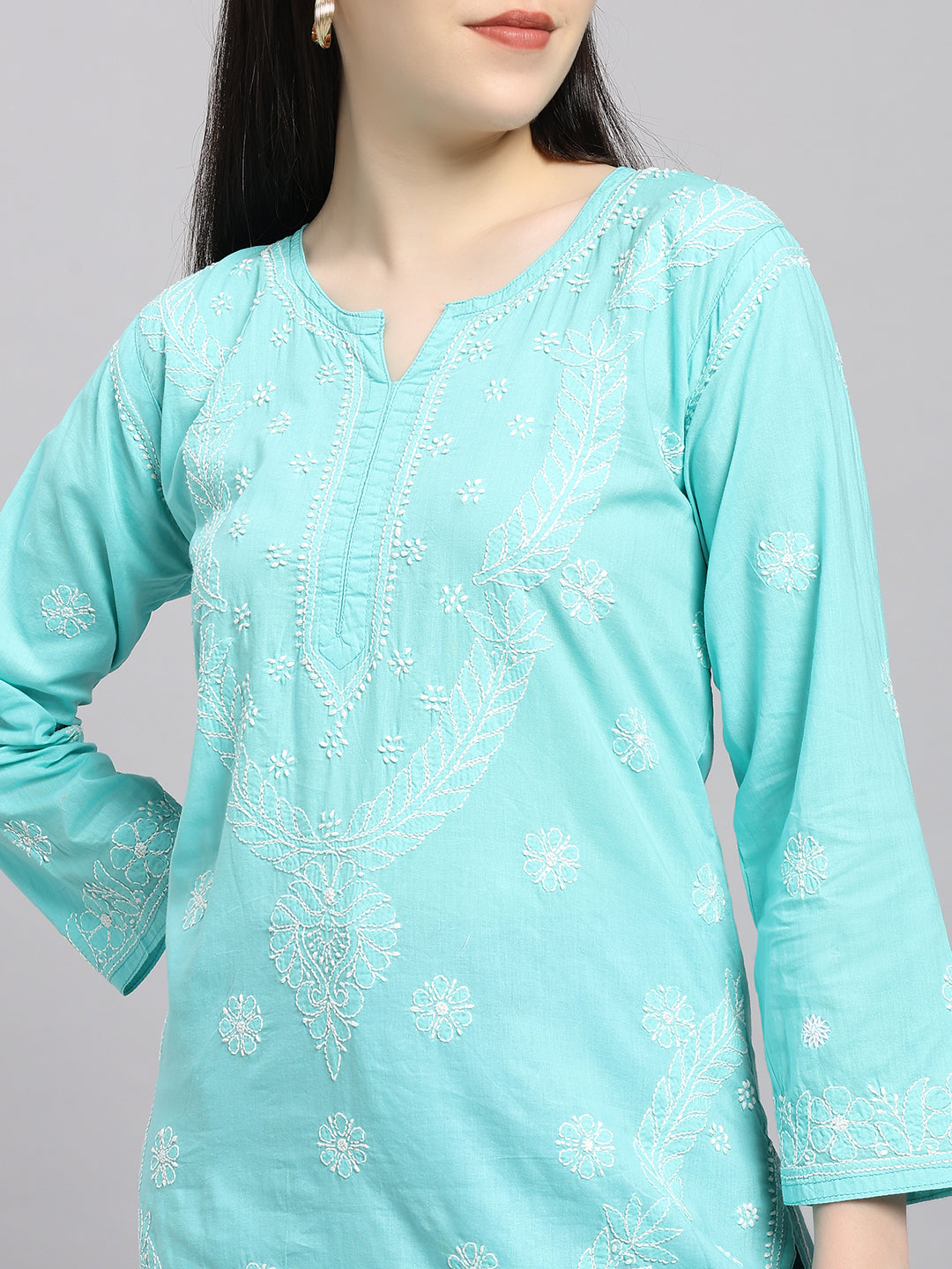 ChikanKari Kurti
