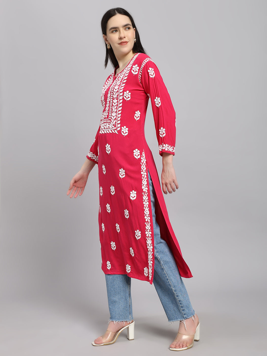 ChikanKari Kurti