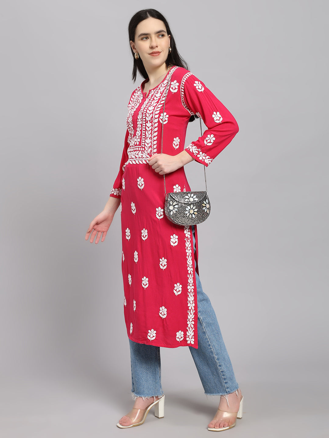 ChikanKari Kurti