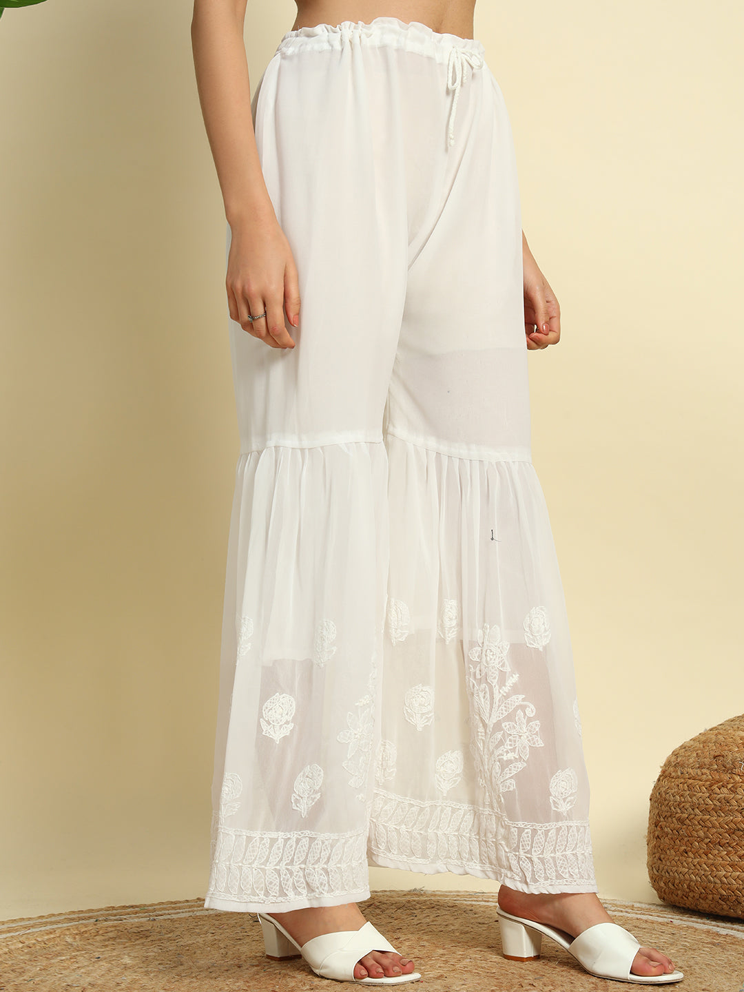 CHIKANKARI GHARARA