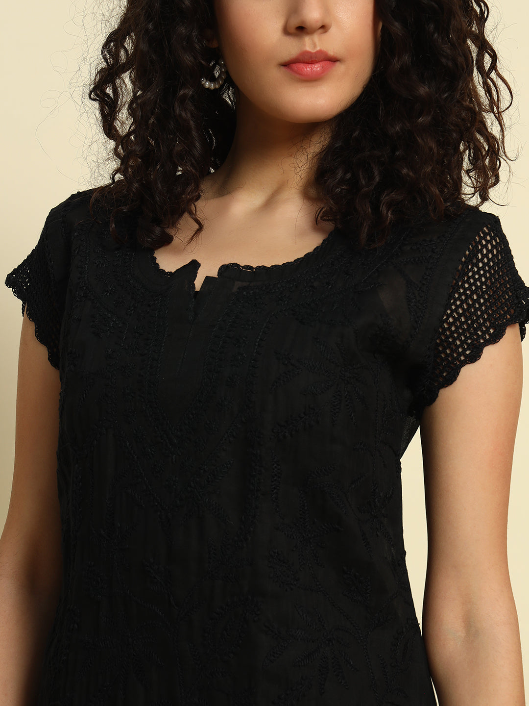 ChikanKari Short Top Kuti
