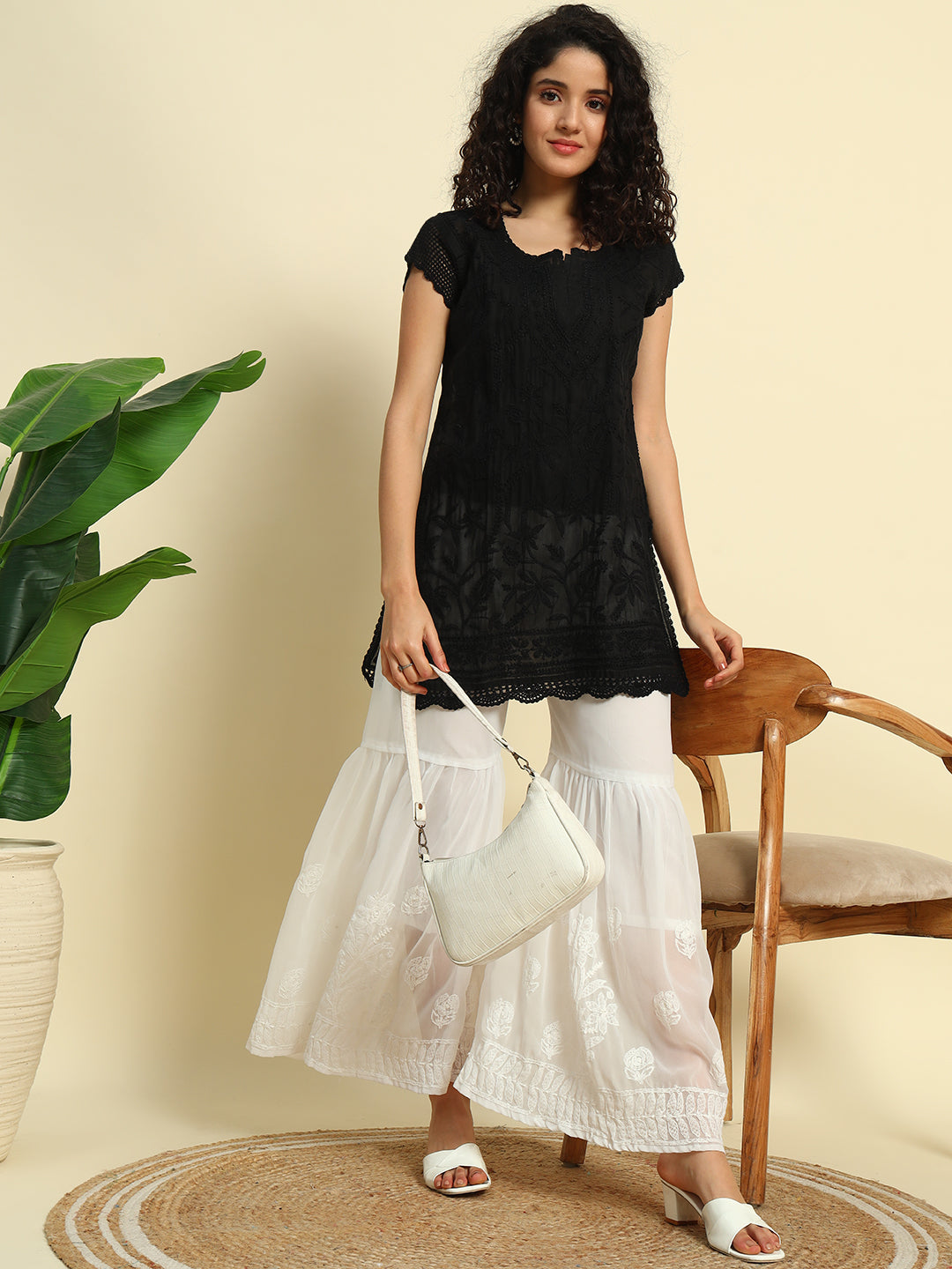 ChikanKari Short Top Kuti