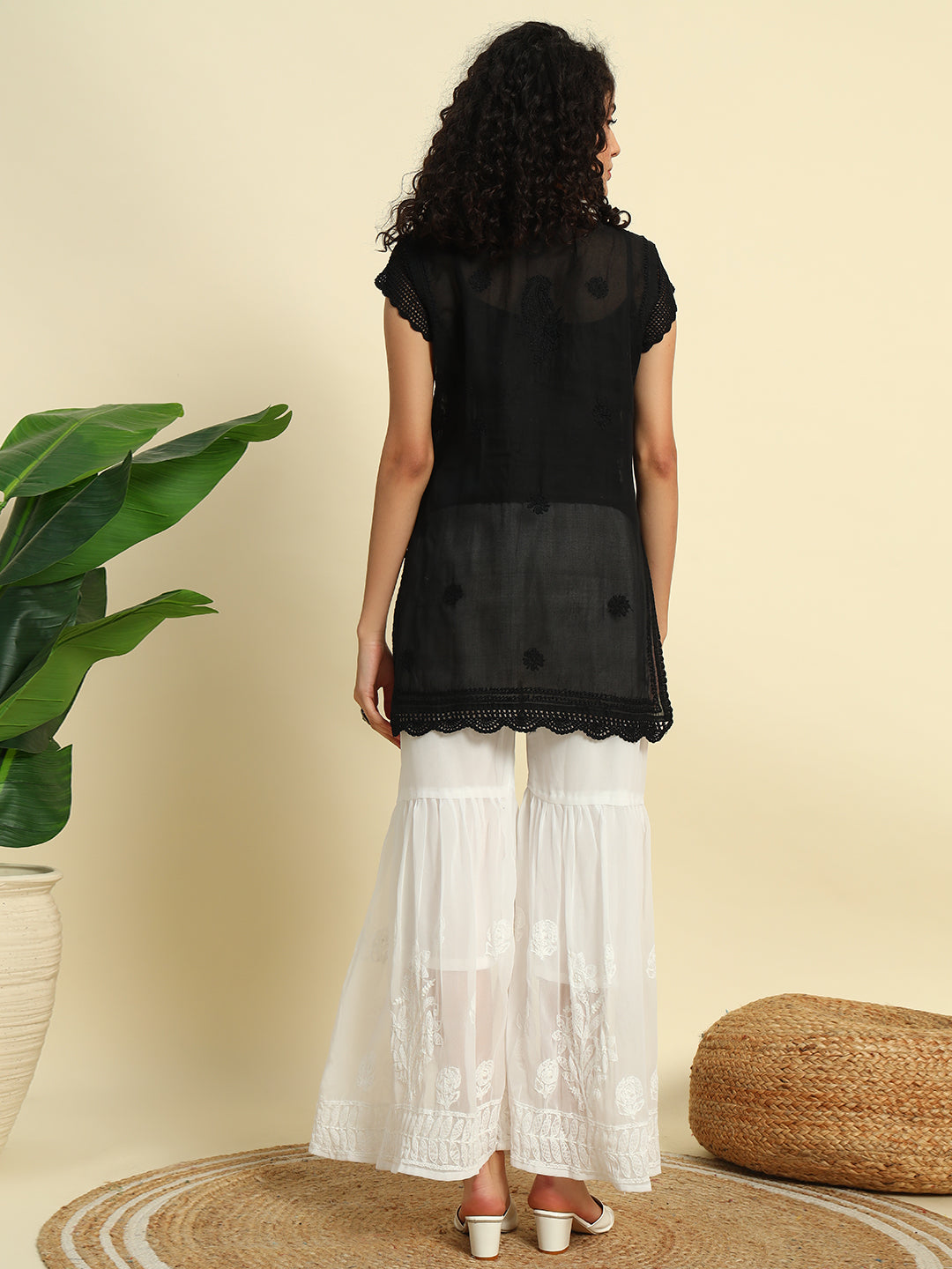 ChikanKari Short Top Kuti